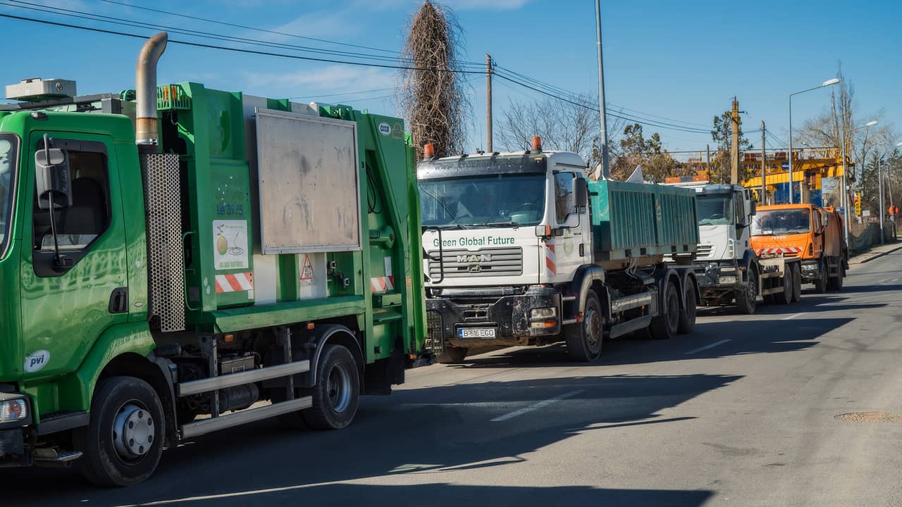 Camioane de transport deseuri - Green Global Future