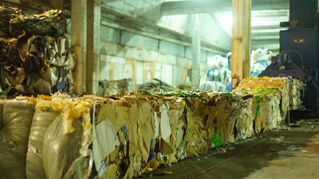 Fabrica de prelucrare deseuri selective - Greenglobal.ro